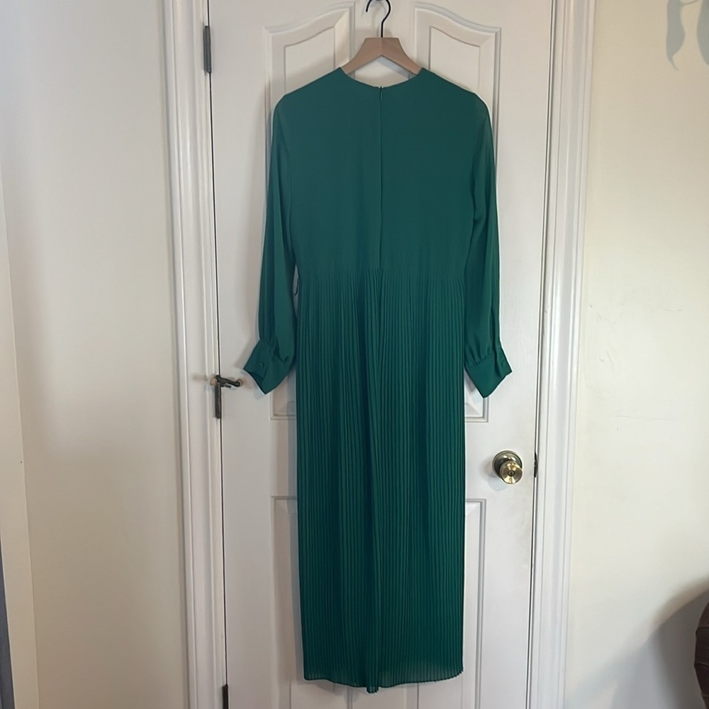 Zara Emerald Green Long-Sleeve Pleated Jumpsuit with Belt - Picture 9 of 12